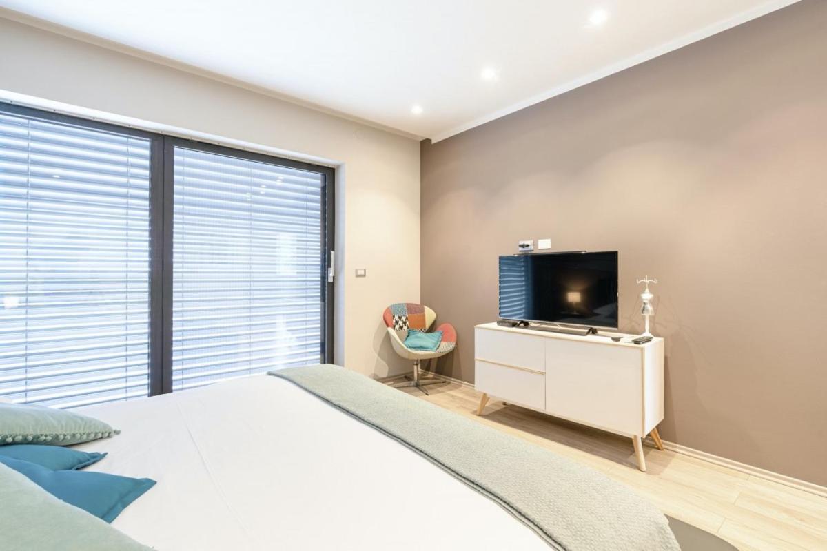 Villa Pedena In Sveta Katarina - Haus Fuer 8-10 Personen Benazici Dış mekan fotoğraf