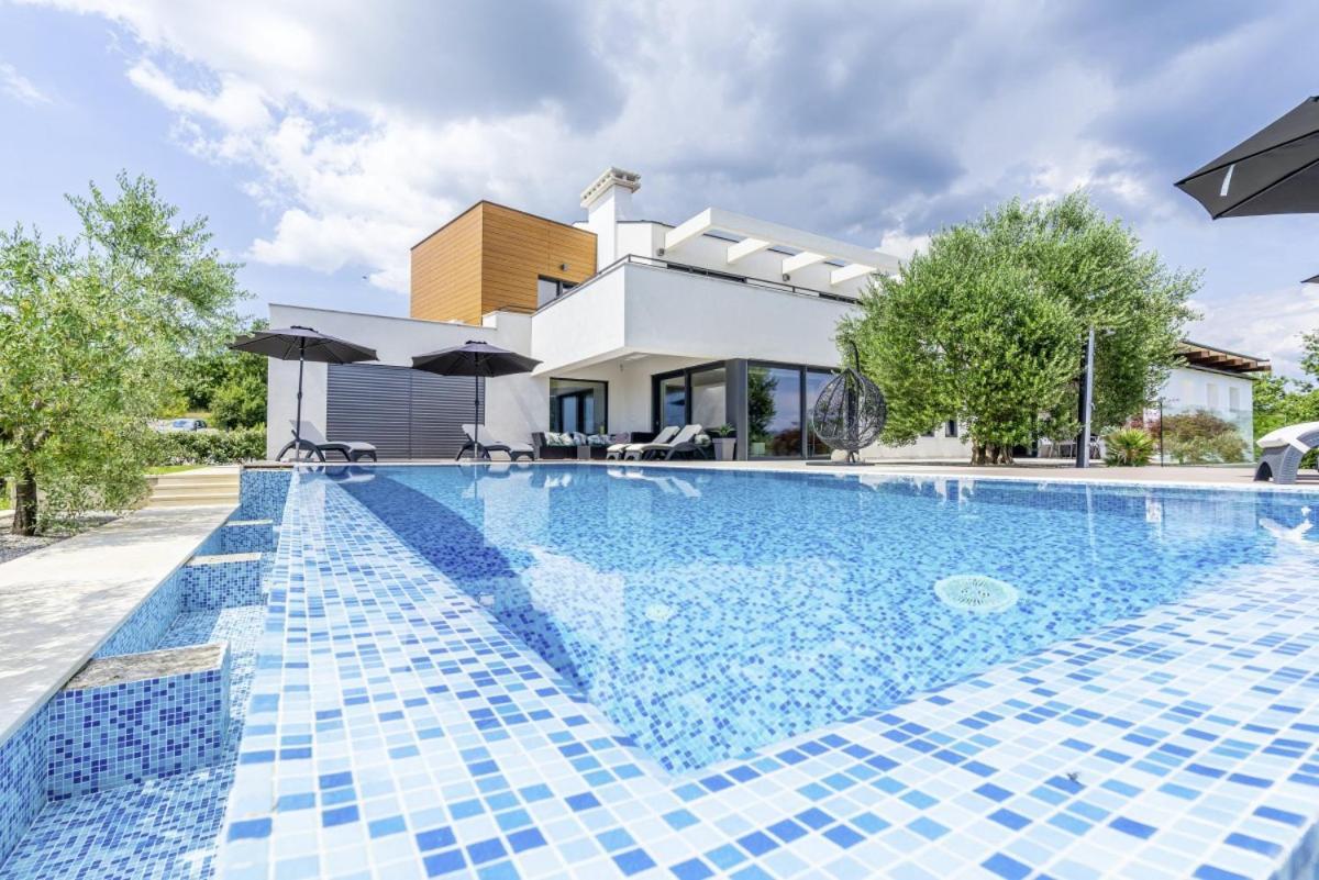 Villa Pedena In Sveta Katarina - Haus Fuer 8-10 Personen Benazici Dış mekan fotoğraf