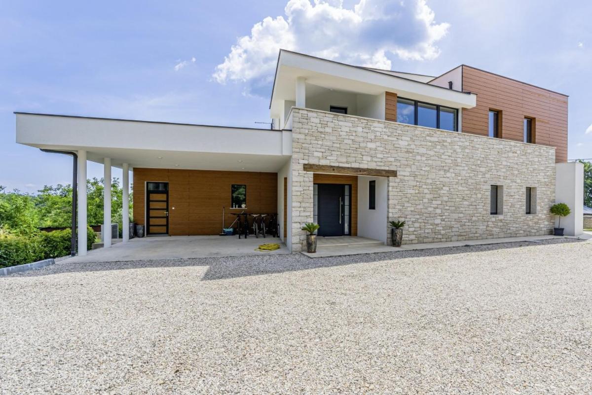Villa Pedena In Sveta Katarina - Haus Fuer 8-10 Personen Benazici Dış mekan fotoğraf